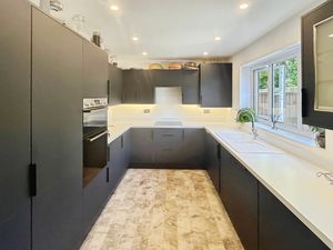 Kitchen- click for photo gallery
